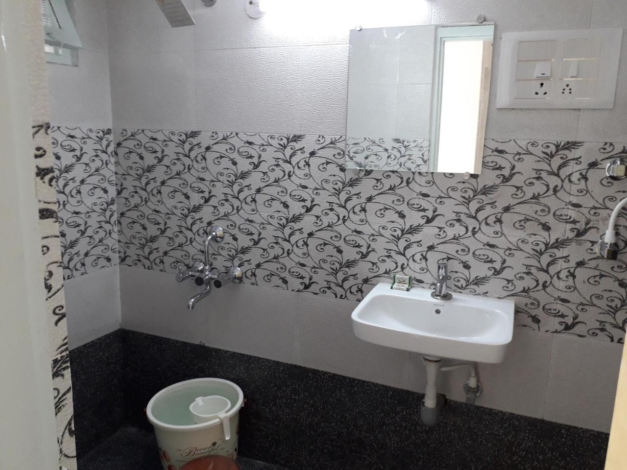 Wheel To Hills Stay Inn Service Apartments Chikmagalūr Extérieur photo